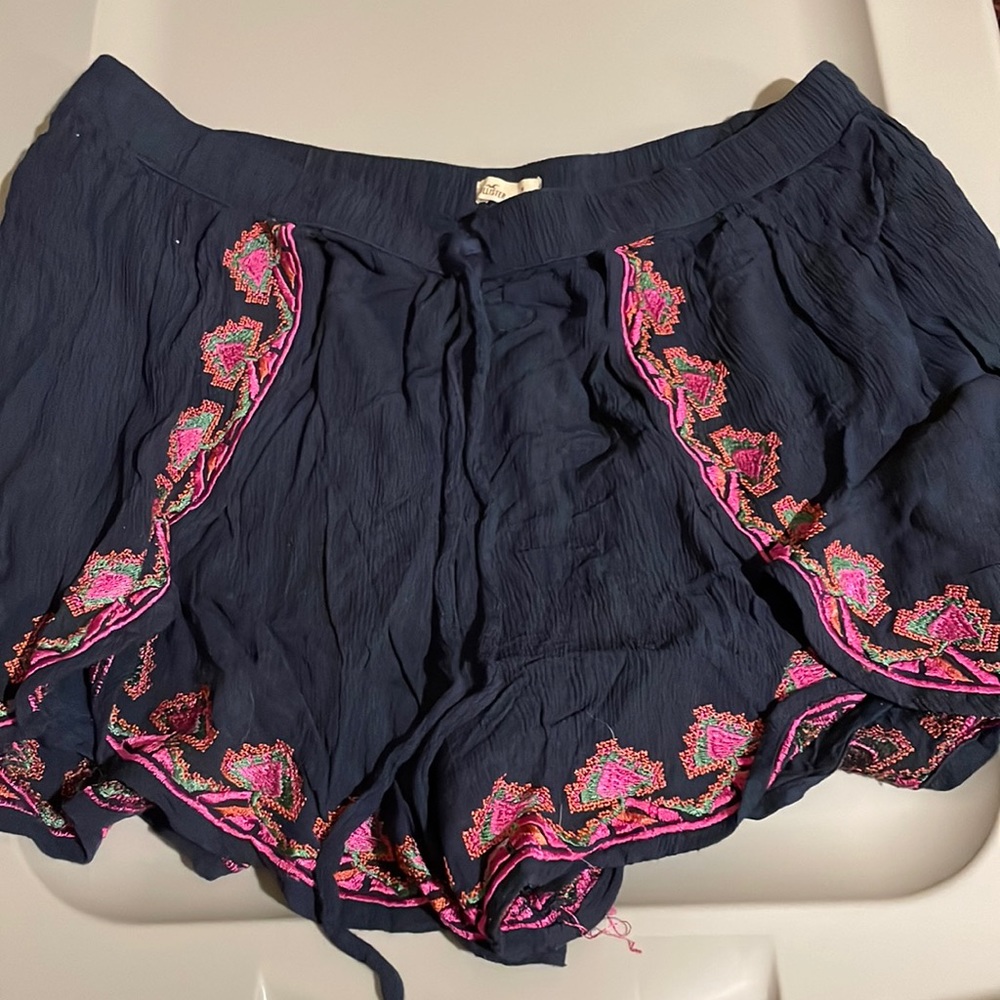 Hollister Flowy Shorts